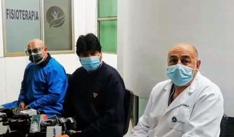 Recibe Evo Morales el alta médica tras estar dos semanas internado por Covid