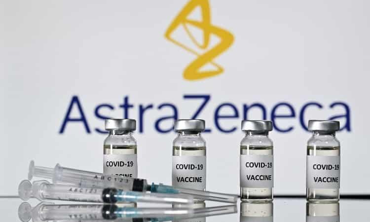 Tres países suspenden vacunación con AstraZeneca por casos de trombos