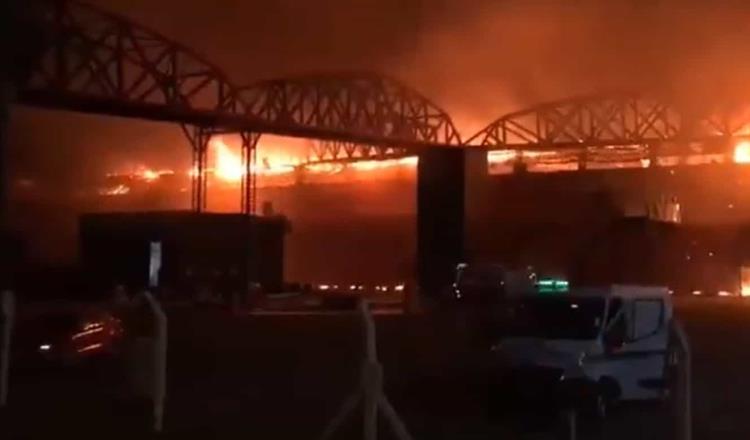 Arrasa incendio con el Autódromo Termas de Río Hondo, en Argentina 