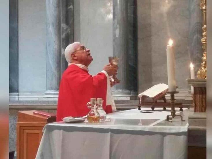 Reportan al padre Rubén como grave crítico; oxigenación sube a 70%