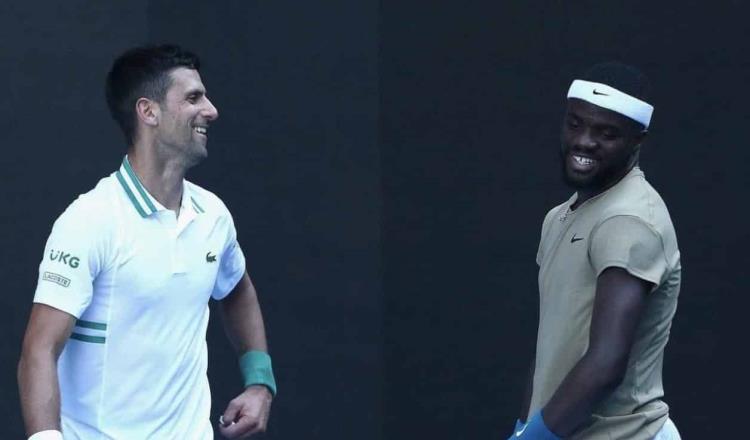 Djokovic sufre pero pasa a Tercera Ronda en Australia