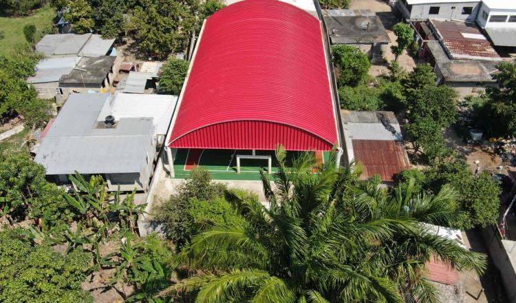 Inaugura Evaristo Hernández techumbre en Telesecundaria de Estancia Vieja