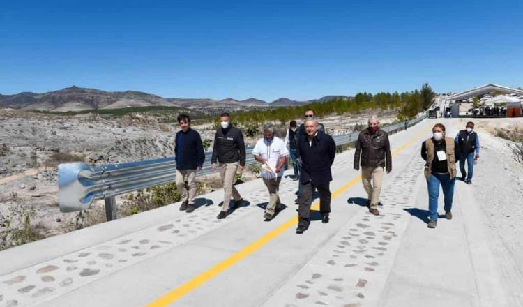 Inaugura el presidente camino rural de San Mateo Tlapiltepec, Oaxaca