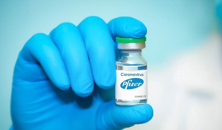 Confirma la EMA riesgo “muy raro” de miocarditis y pericarditis en vacunados con Pfizer y Moderna