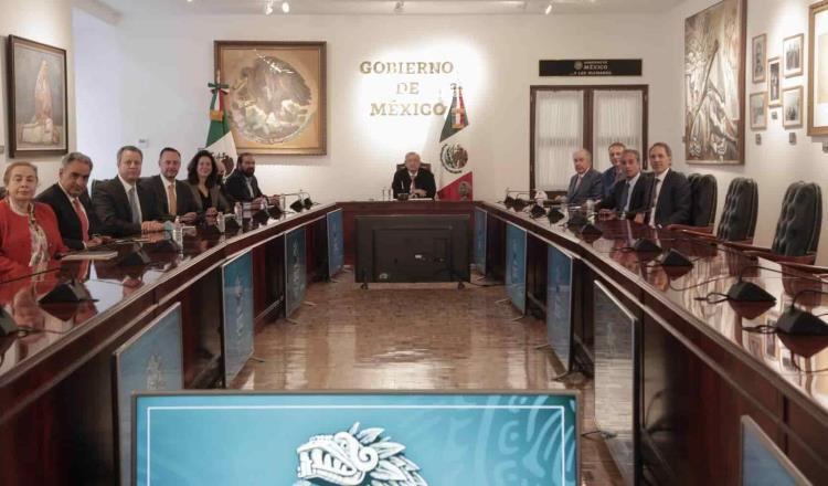 Anuncia Obrador acuerdo con empresas de telefonía móvil para llevar servicio a comunidades apartadas