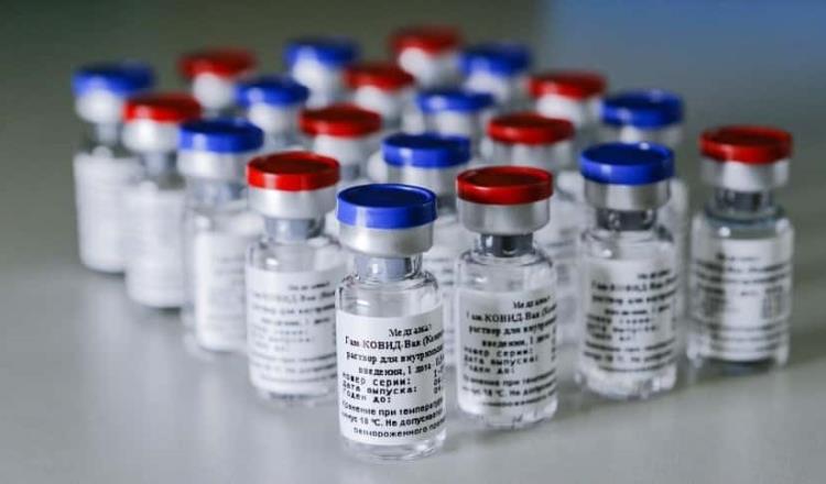 Emite Interpol alerta global por venta de vacunas falsas en línea