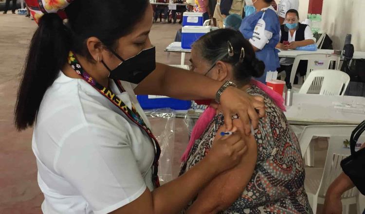 Plantea Milland reforzar medidas en proceso de vacunación para evitar escenarios como el de Cunduacán