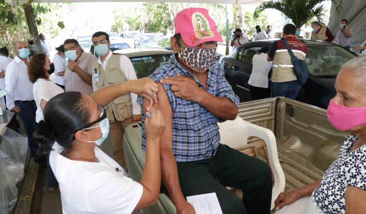 Reanudan lunes vacunación anticovid de segunda dosis para adultos mayores en zona urbana de Centro