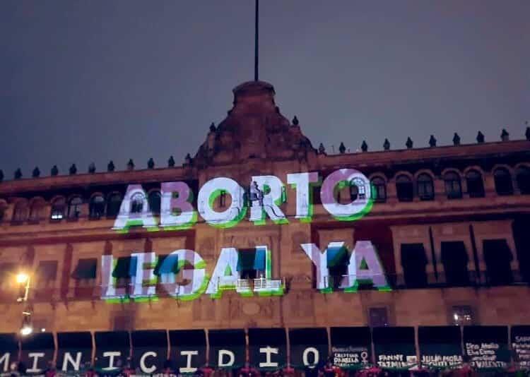 Reclaman al PAN por omitir mensaje sobre legalización del aborto en tuit sobre protestas feministas