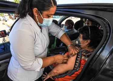 En plena contingencia sanitaria, menores piden monedas en los cruceros de Villahermosa