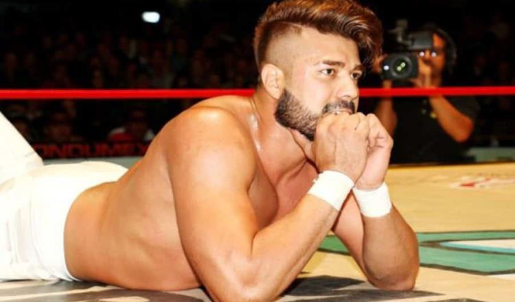 Luchador Andrade pide su salida de la WWE