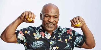 Mike Tyson asegura que él hubiera dado un puñetazo a Chris Rock