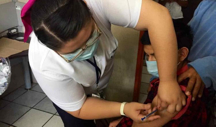 Aplican primera dosis de la vacuna anticovid a pacientes del Hospital Regional de Salud Mental 
