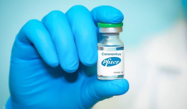 Asegura Pfizer que su vacuna contra el Covid es segura y eficaz en adolescentes de entre 12 y 15 años