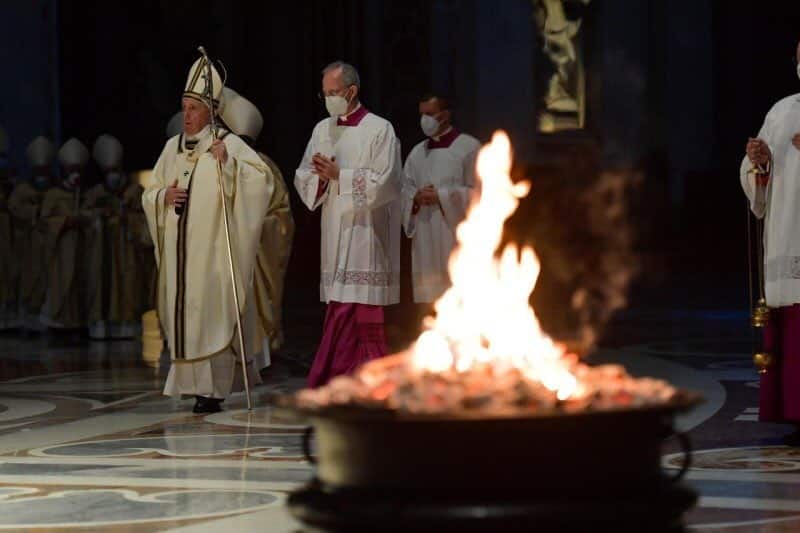 Celebra Papa Francisco Misa de Resurrección en el Vaticano; con Cristo la vida comienza de nuevo, dice