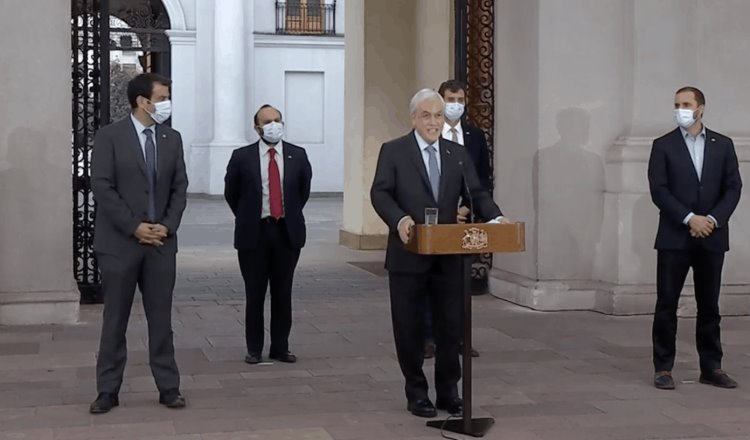 Sebastián Piñera promulga postergación de elecciones en Chile