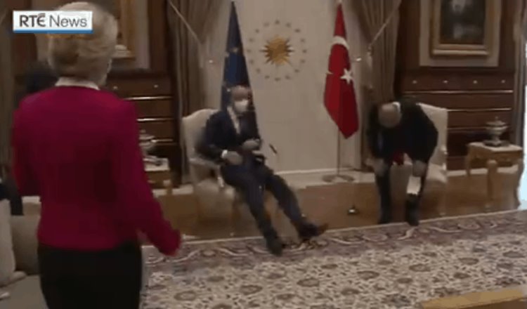 Desplante del presidente turco sorprende a presidenta de la Comisión Europea