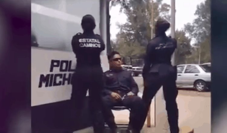 Investigan a policías de Michoacán por subir videos a TikTok en horario laboral