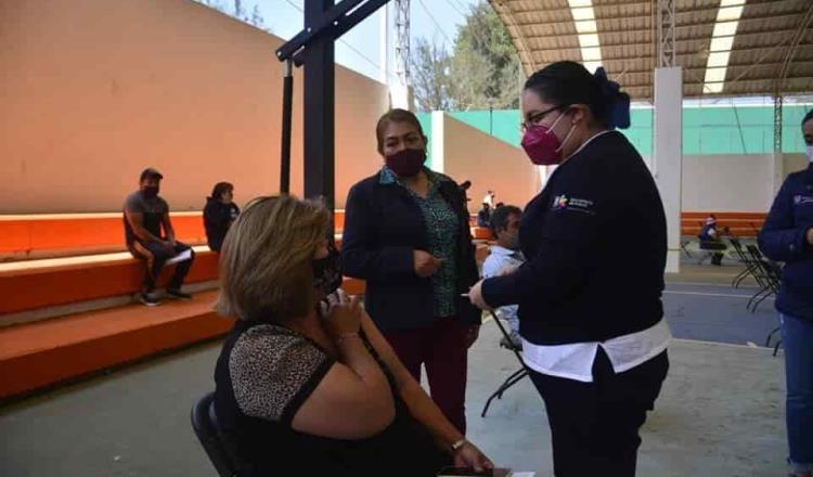 Más de 100 funcionarios de Pátzcuaro, Michoacán se aplicaron vacuna anticovid antes que adultos mayores, denuncian