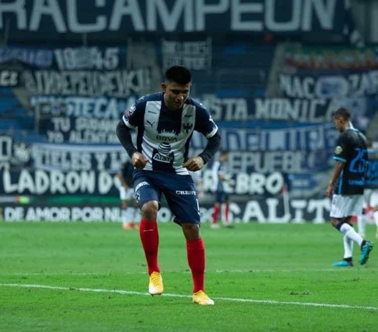 Gallardo celebra gol con Payaso de Rodeo, se lo dedica a Aguirre y a su bebé