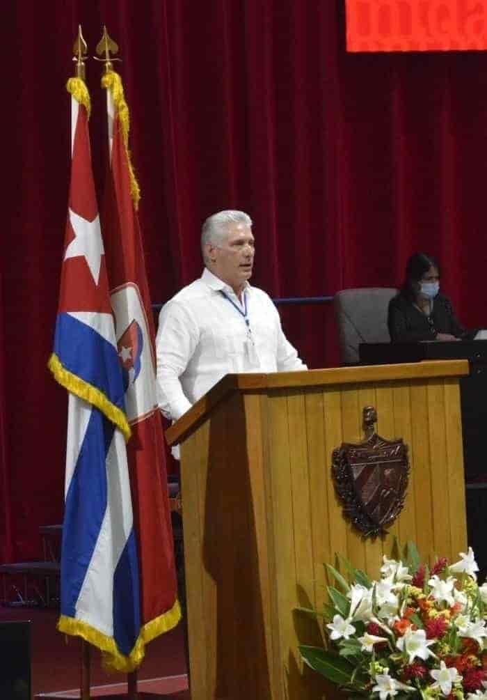 Eligen al presidente de Cuba como 1er secretario del partido comunista
