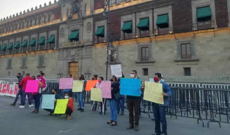 Entregan tabasqueños más de 52 mil firmas en Palacio Nacional para acelerar instrumentación de plan hídrico