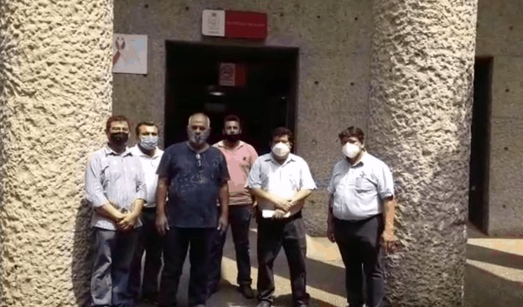 Protestan locatarios del Pino Suárez en Secretaría de Salud ante clausura de establecimientos