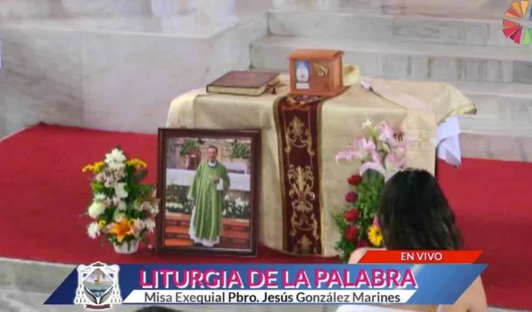 Dan último adiós al padre Jesús González Marinez… en Catedral