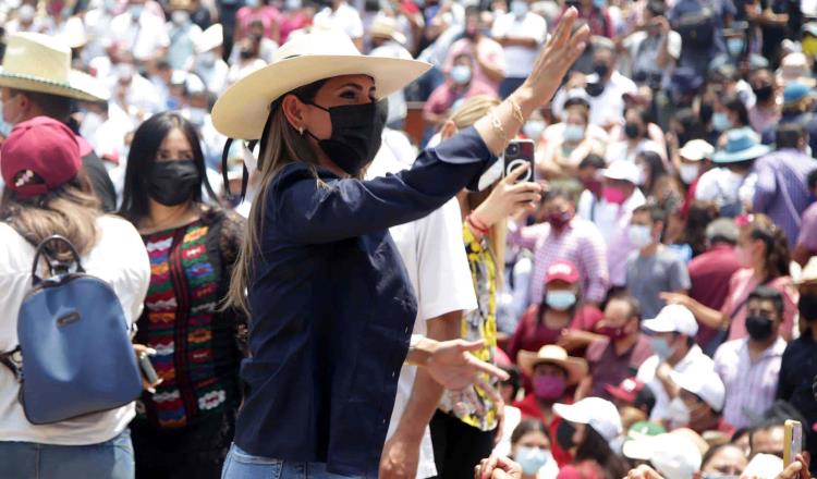Evelyn Salgado recibe constancia de mayoría como gobernadora electa de Guerrero