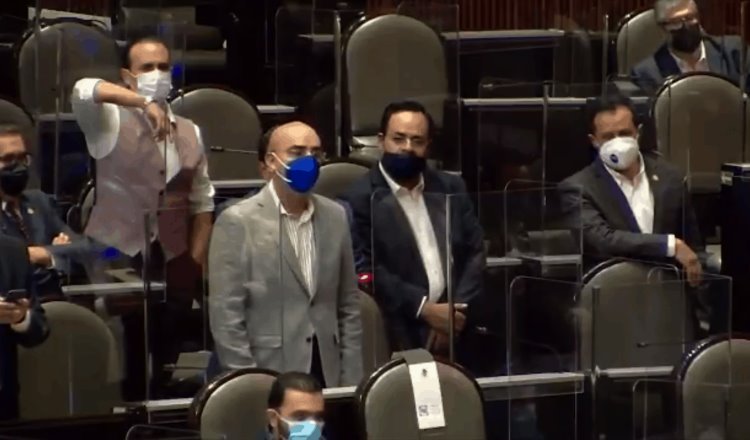 Diputados del PAN dan su respaldo a García Cabeza de Vaca y califican de irregular el desafuero
