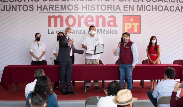 Alfredo Ramírez, sustituto de Morón, se registra como candidato de Morena-PT para la gubernatura de Michoacán