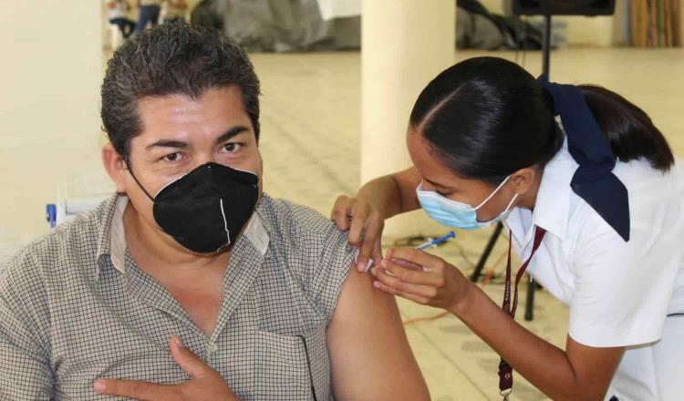 Se extiende vacunación a adultos mayores de 50 años de Tabasco a tres municipios más
