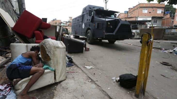 Niegan abusos y ejecuciones durante operativo policial en Río de Janeiro