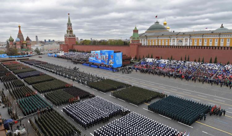 Con desfile militar, Moscú conmemora el 76 aniversario del triunfo de la URSS en la Segunda Guerra Mundial
