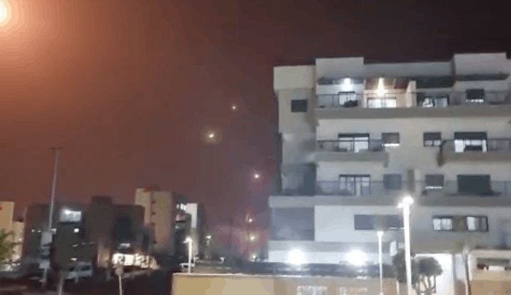 Cohetes disparados en Gaza provocan explosiones en Jerusalén
