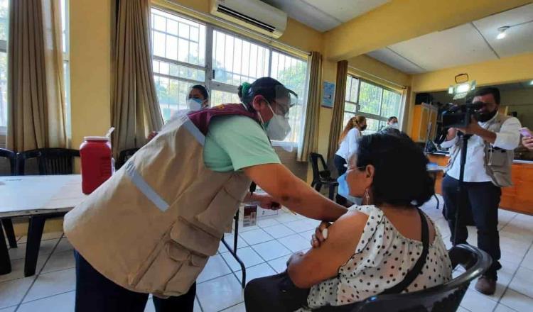 De hoy al 22 de mayo aplicará Salud segunda dosis a adultos mayores de Comalcalco, Cárdenas y Macuspana
