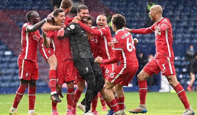 Portero le da el triunfo al Liverpool en el último minuto