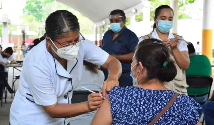 Reporta México avance del 65% en vacunación anticovid del personal docente