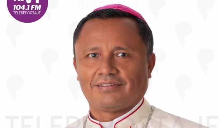 Toman fotos oficiales a Monseñor Roberto Madrigal; el miércoles asume como Obispo de Tuxpan