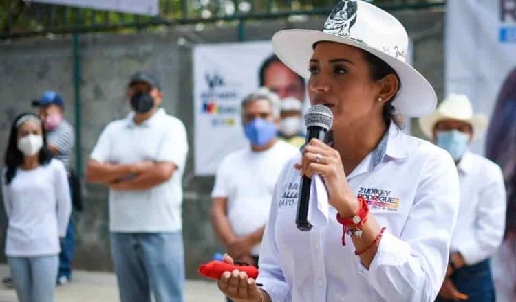 Presenta Zudikey Rodríguez, candidata a la alcaldía de Valle de Bravo, denuncia ante la Fiscalía del Estado de México