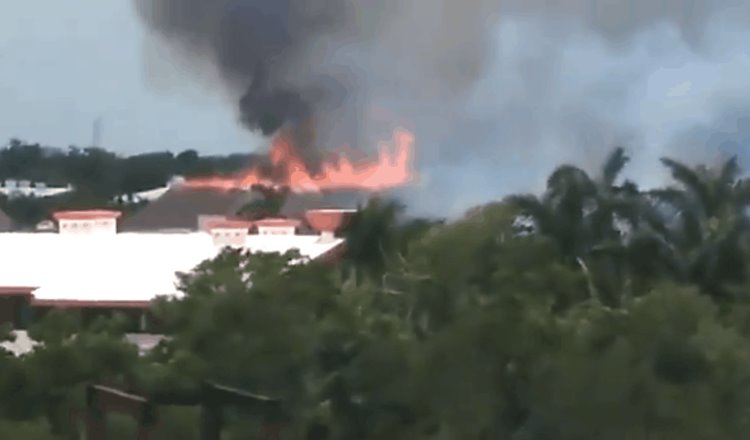 Se incendia hotel en Quintana Roo