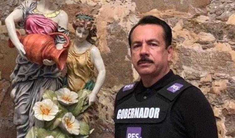 Candidato del PES a la gubernatura de Sinaloa hace campaña con chaleco antibalas