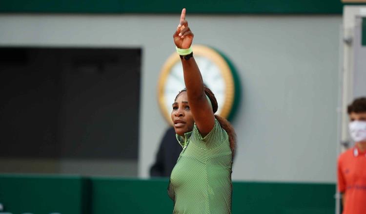Serena Williams pasa con dificultad de la Segunda Ronda en el Roland Garros