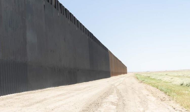 Migrante mexicano pierde la vida al caer del muro fronterizo en Texas