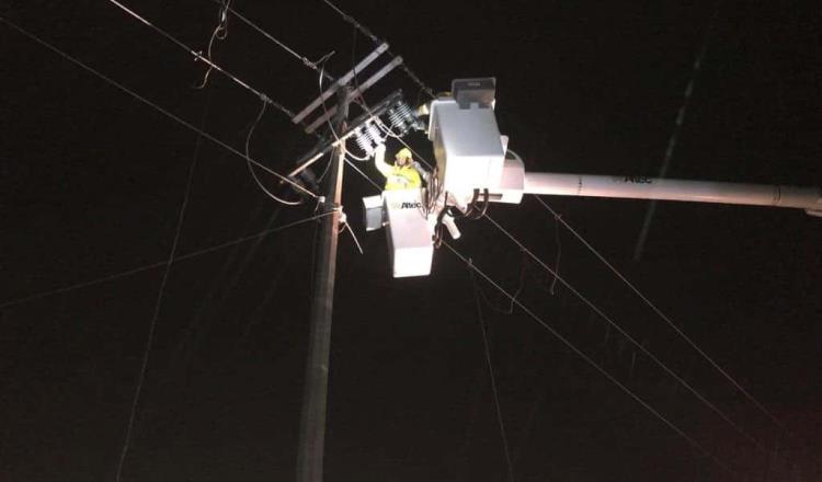 Más de 54 mil usuarios se quedaron sin energía eléctrica en cinco estados tras paso de ‘Dolores’
