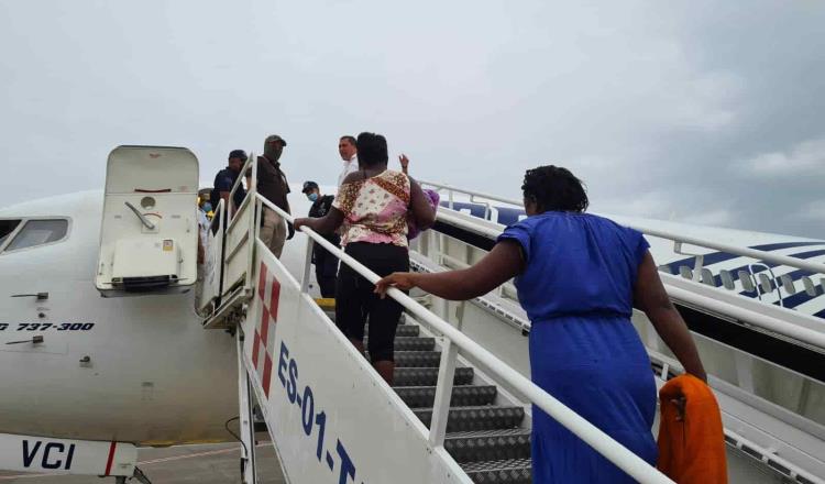 México deporta a 97 haitianos; “hace el trabajo sucio de Estados Unidos”, acusa ONG