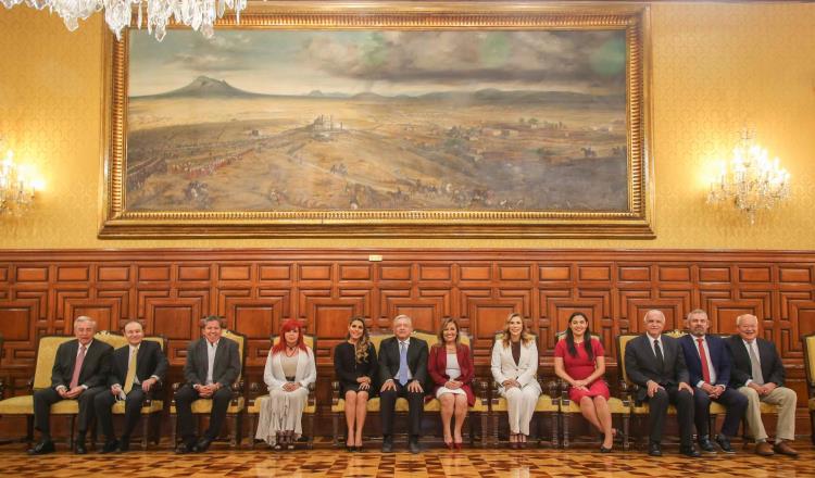 11 de los 15 gobernadores electos se reúnen con el Presidente en Palacio Nacional