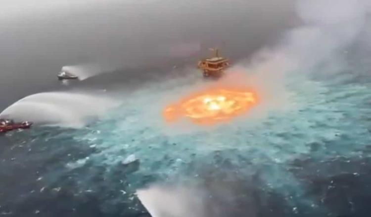 Revienta tubería submarina de Pemex en la sonda de Campeche y provoca incendio cerca de la plataforma Ku Sierra