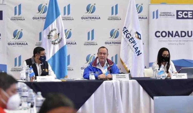 Exigen renuncia del presidente de Guatemala, ante falta de vacunas contra el coronavirus