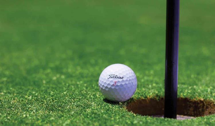 Autoridades siguen sin dar con posible asesino de tres personas en club de golf de Atlanta